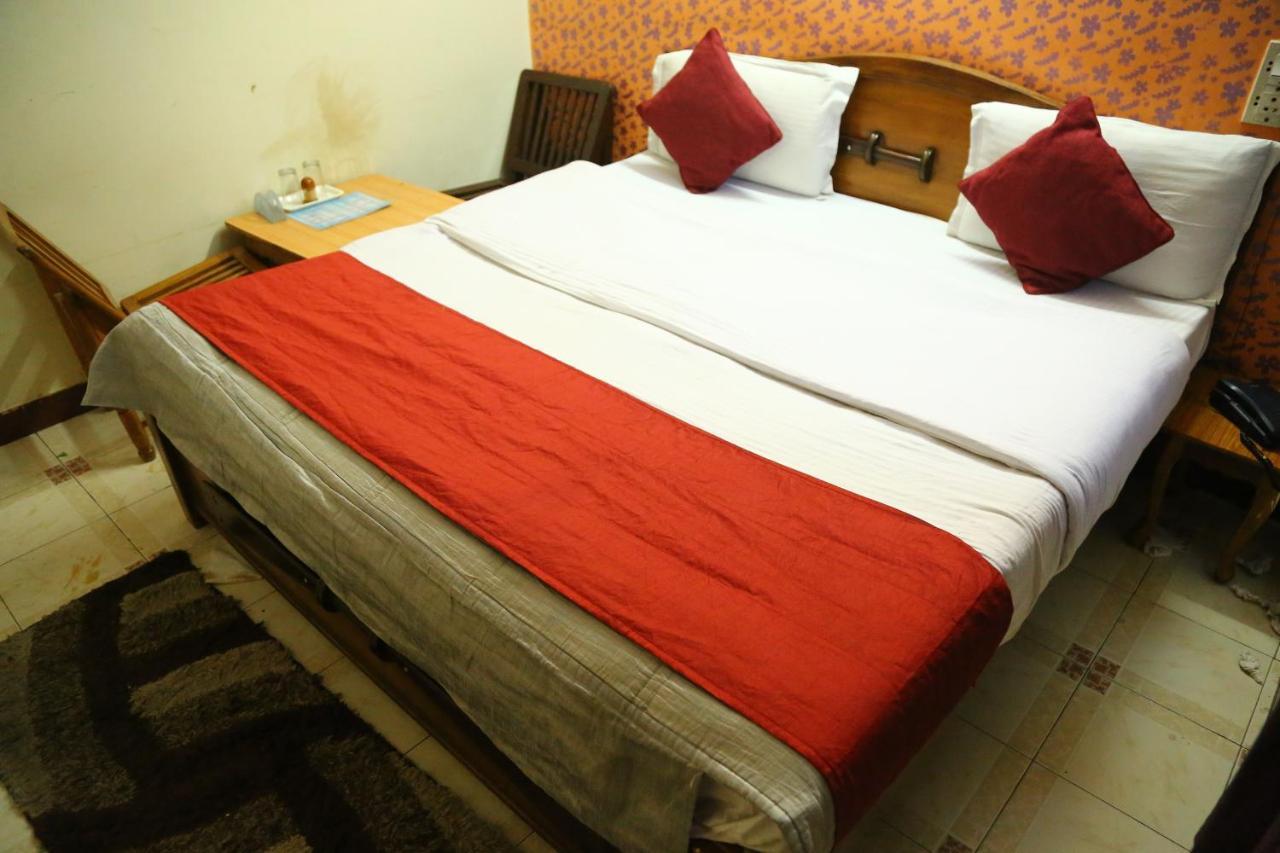 Chandīgarh Hotel Diamond Palace מראה חיצוני תמונה