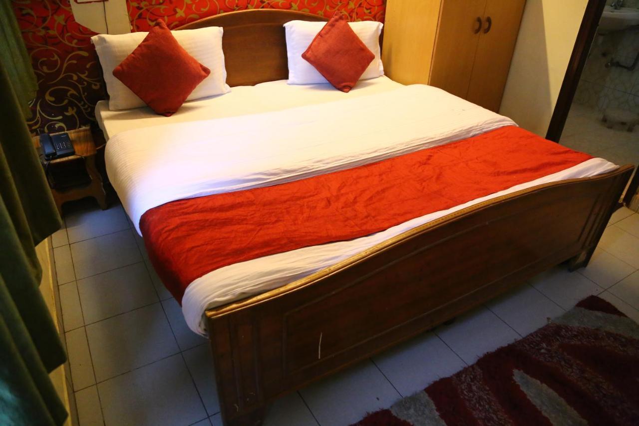 Chandīgarh Hotel Diamond Palace מראה חיצוני תמונה