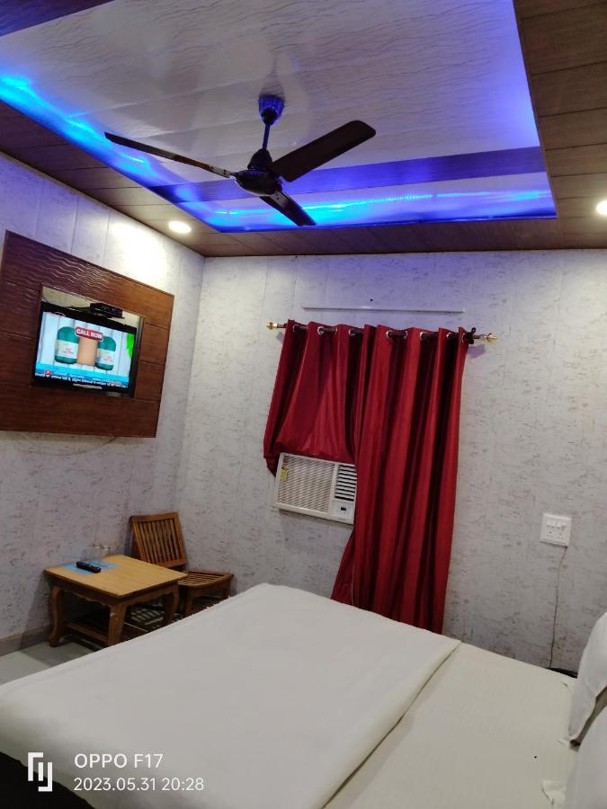 Chandīgarh Hotel Diamond Palace מראה חיצוני תמונה